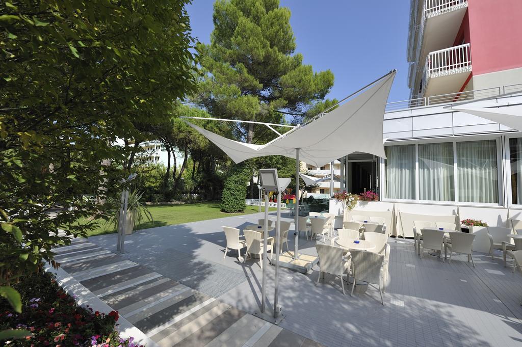 Hotel Eden Bibione Esterno foto