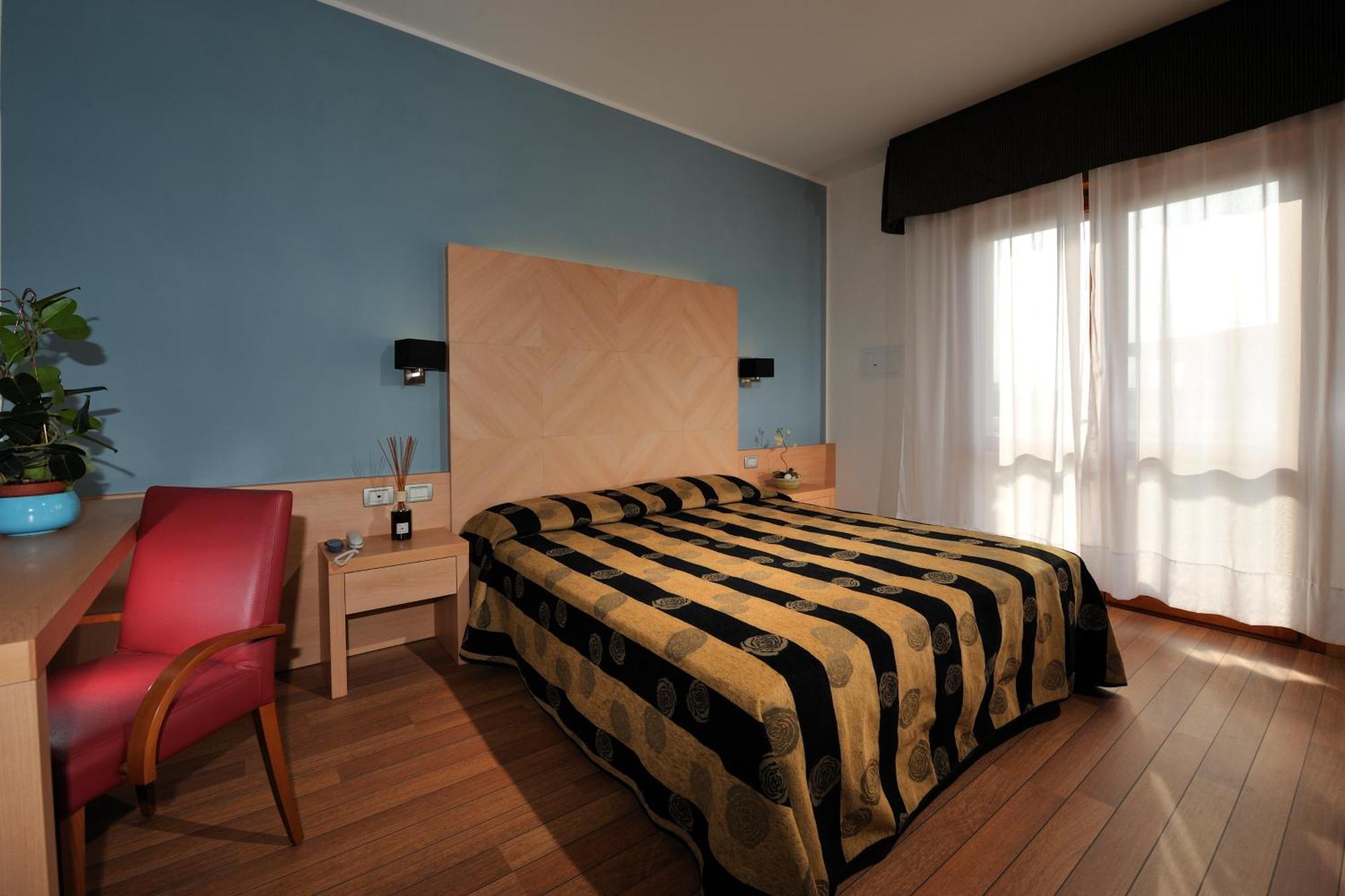 Hotel Eden Bibione Esterno foto