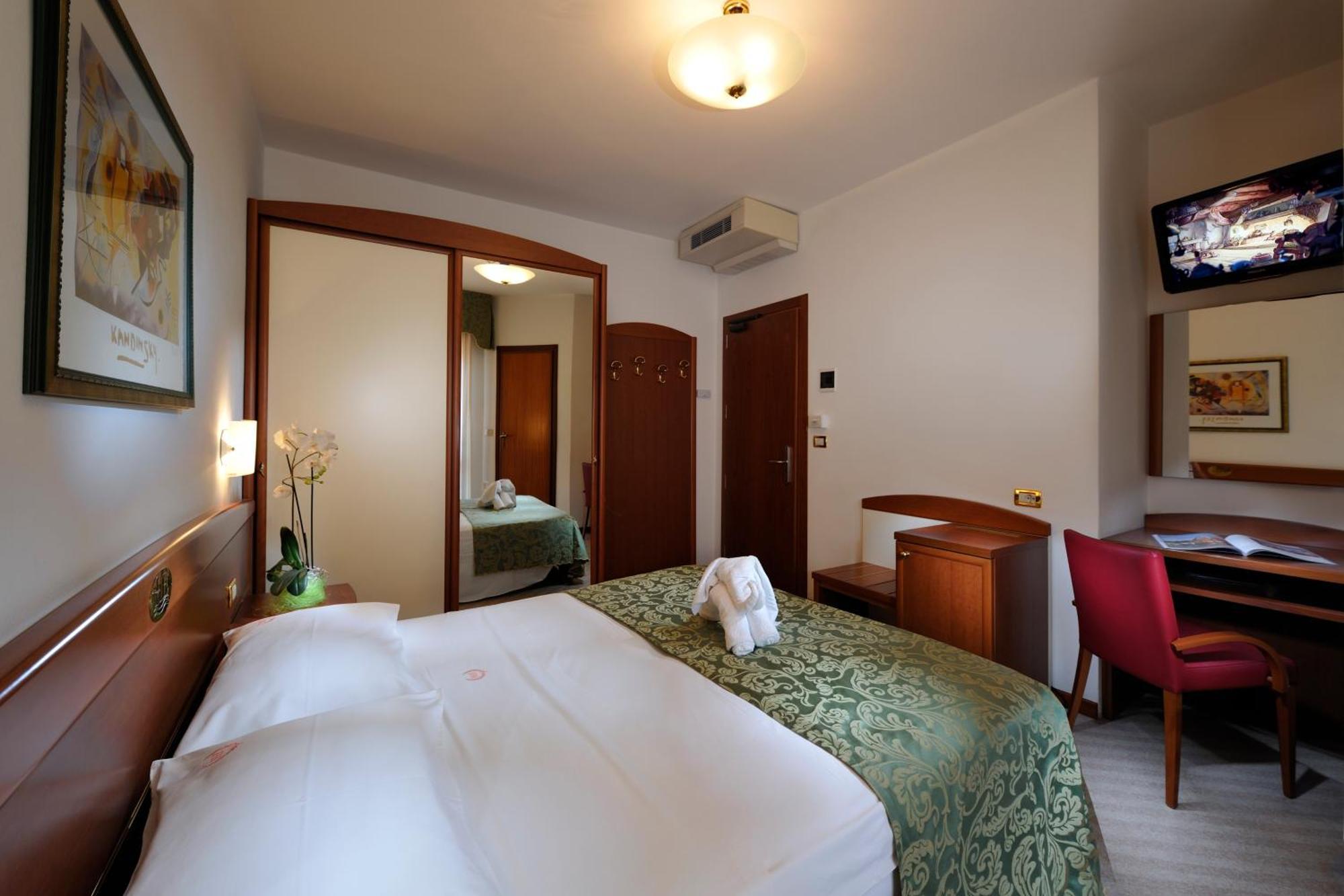 Hotel Eden Bibione Esterno foto