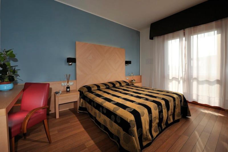 Hotel Eden Bibione Esterno foto