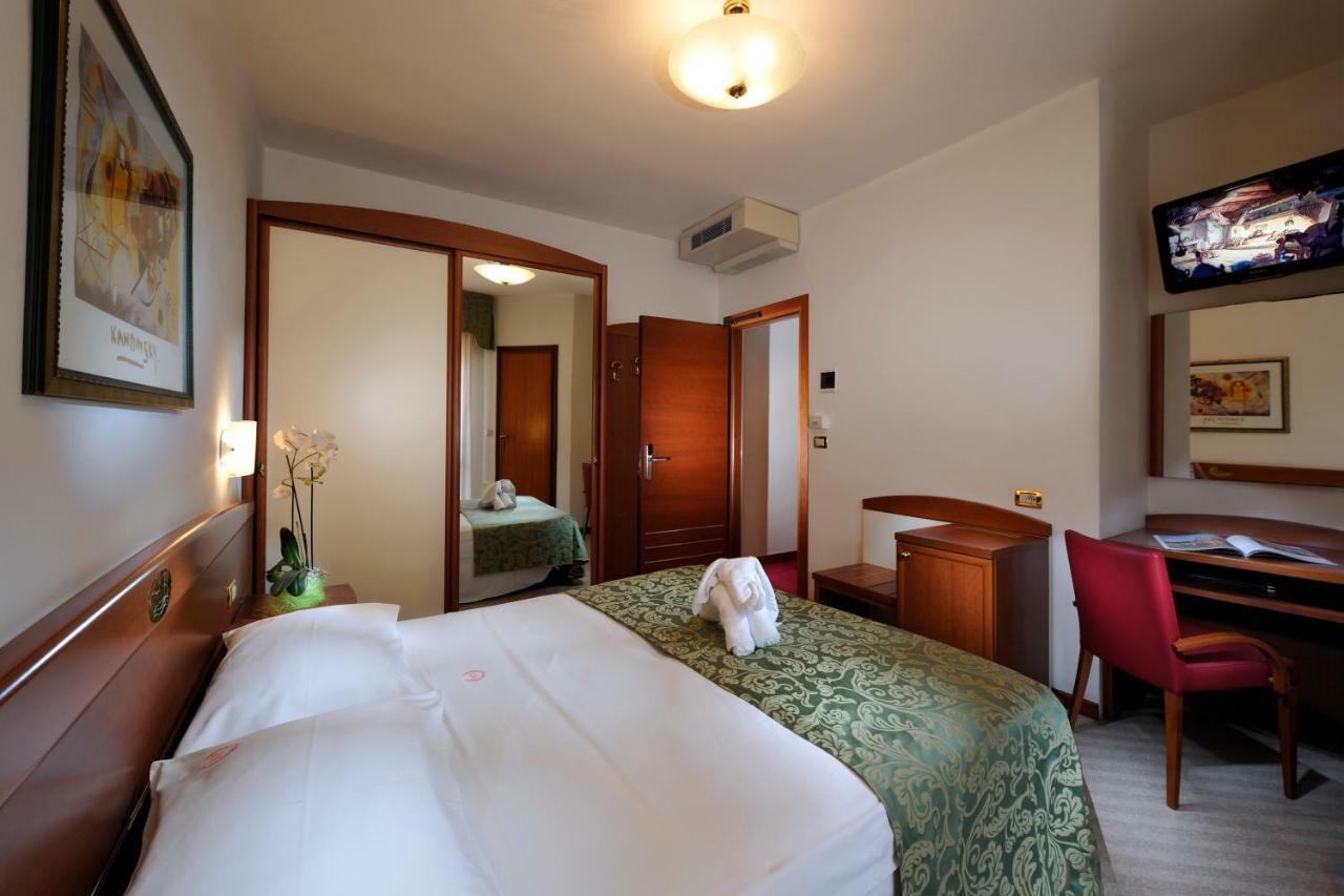 Hotel Eden Bibione Esterno foto